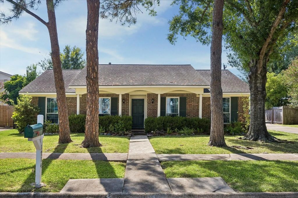 1714 Ashford Hollow Lane, Houston