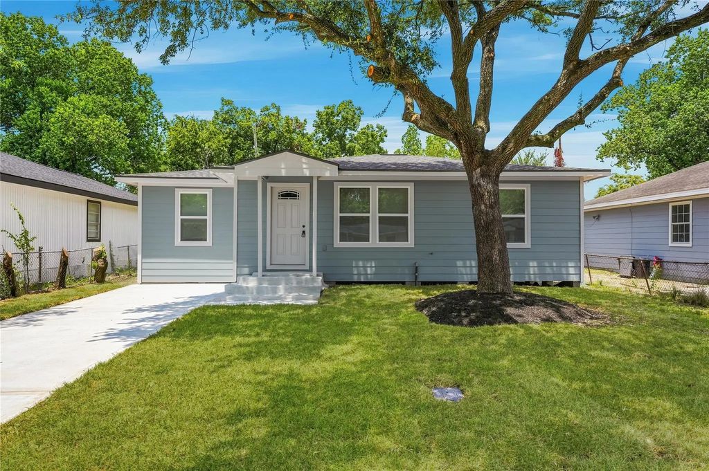 10629 Fairfax Street, Houston
