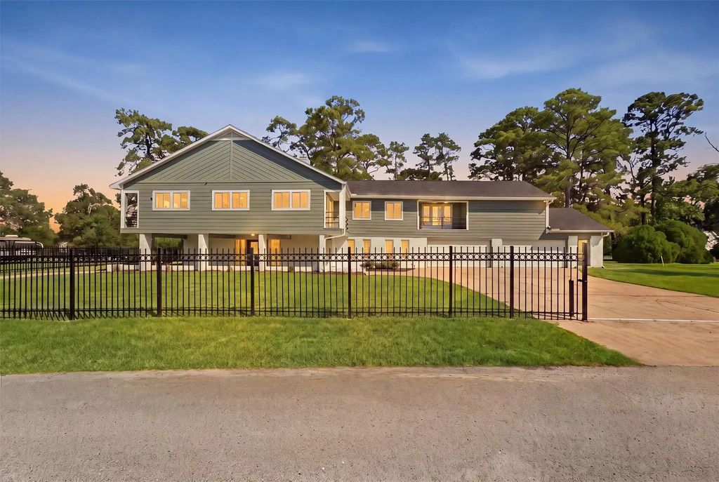 219 Page Lane, Huffman