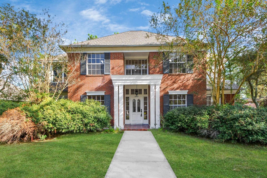 15919 Lake Lodge Drive, Houston