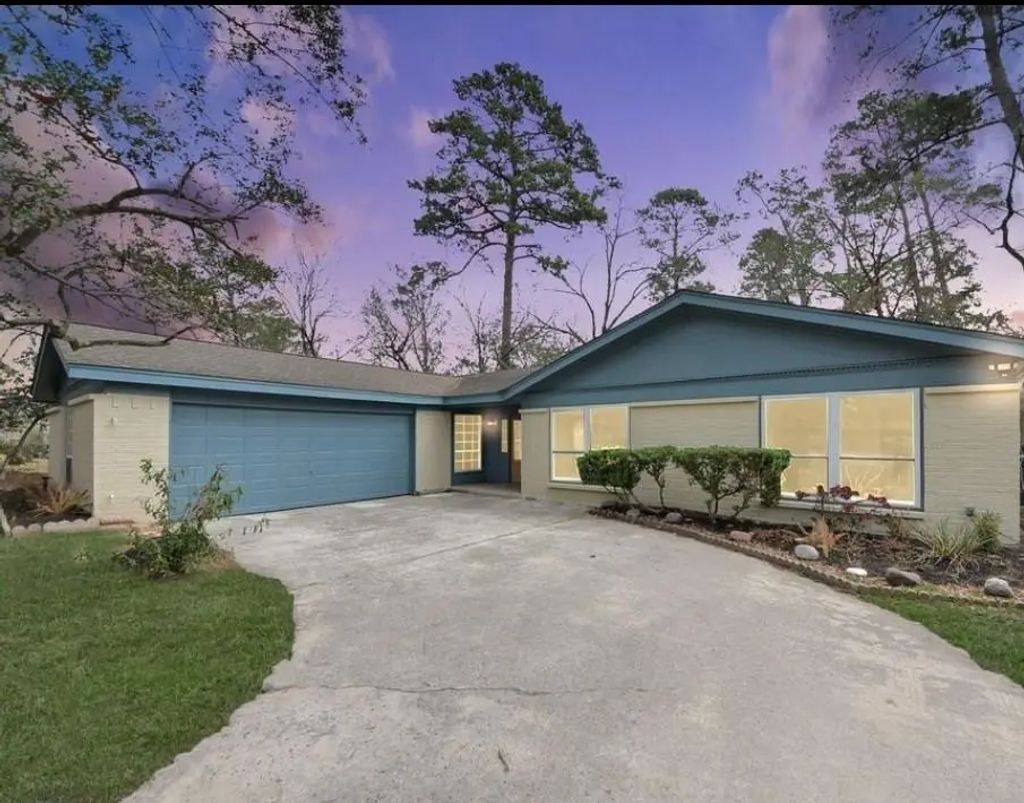 26206 Maplewood Drive, Spring