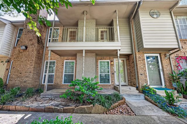 10615 Briar Forest Drive 1002, Houston