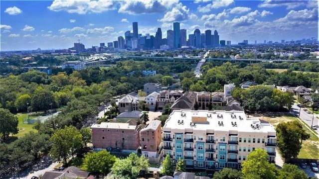 2802 Morrison Street 206, Houston