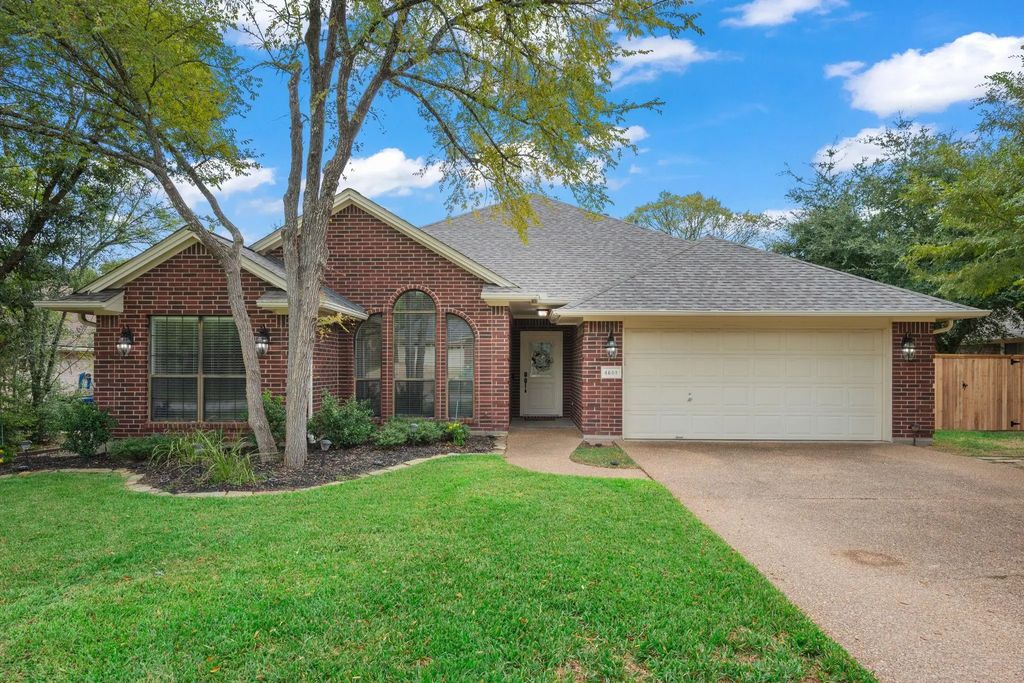 4608 Valleybrook Circle, College Station