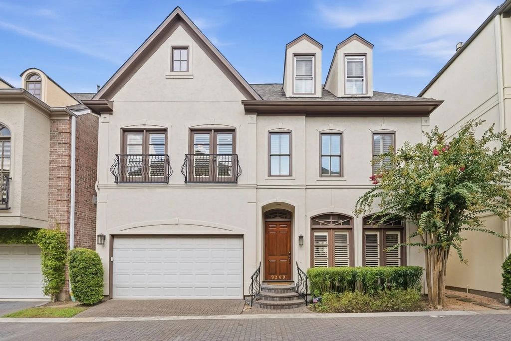 9249 Buffalo Speedway, Houston
