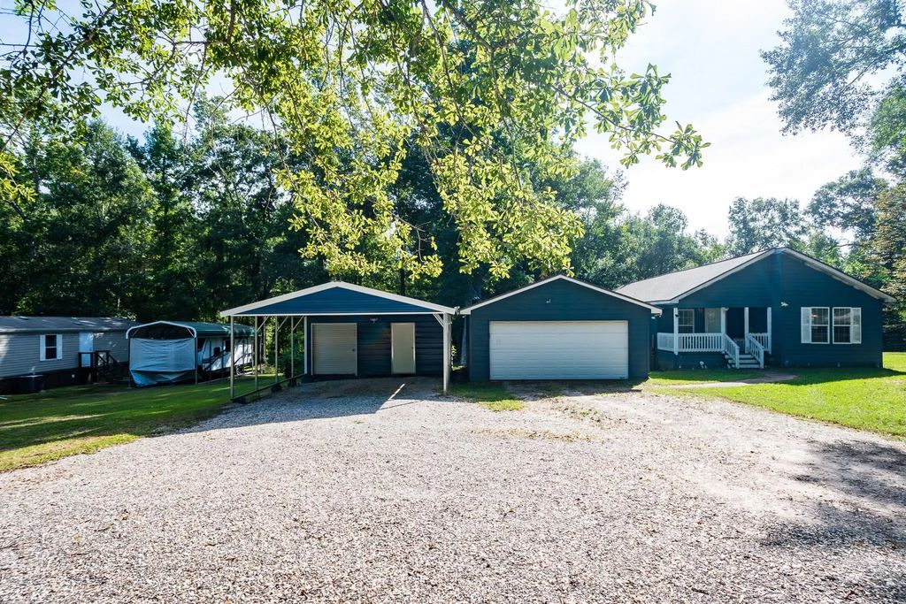 206 County Road 362, Splendora