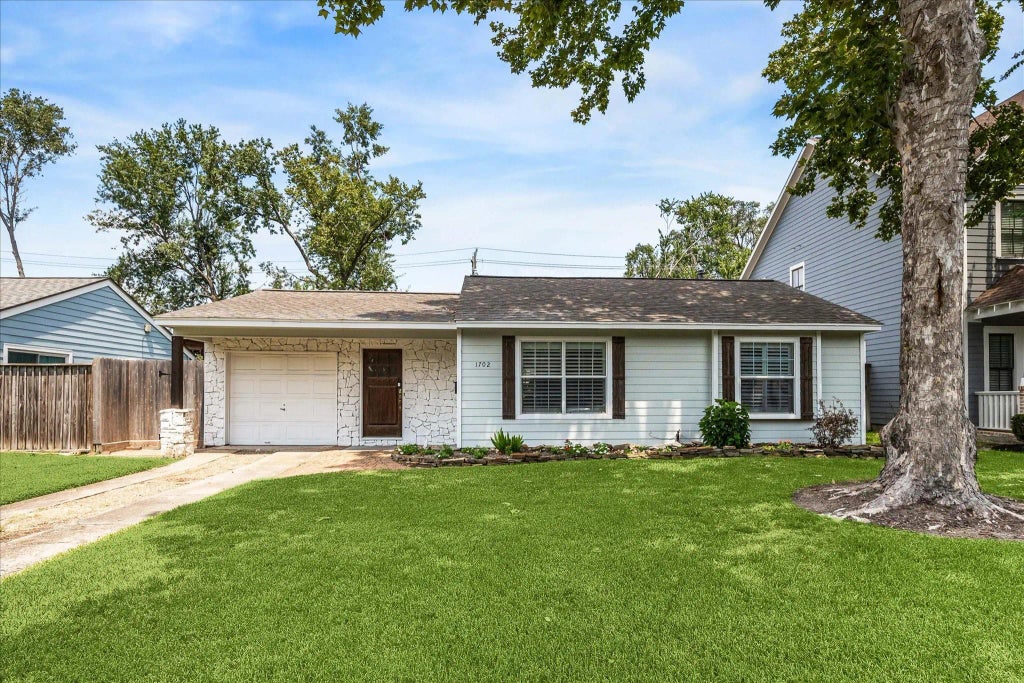 1702 Ebony Lane, Houston