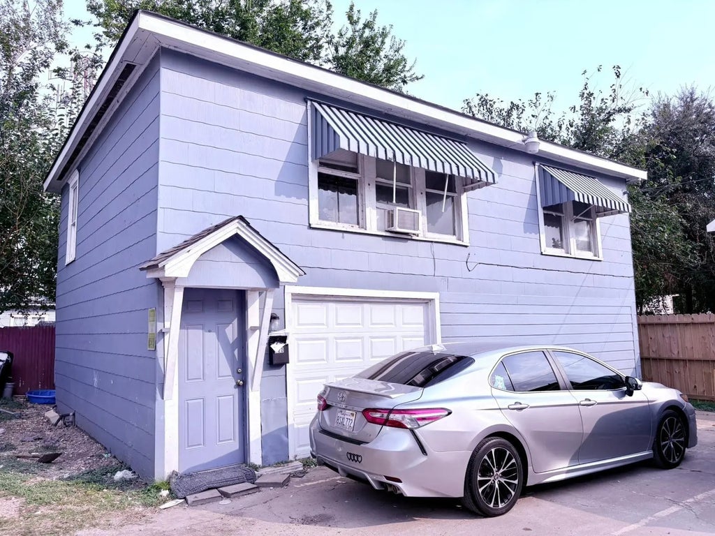 120 N Hagerman Street, Houston