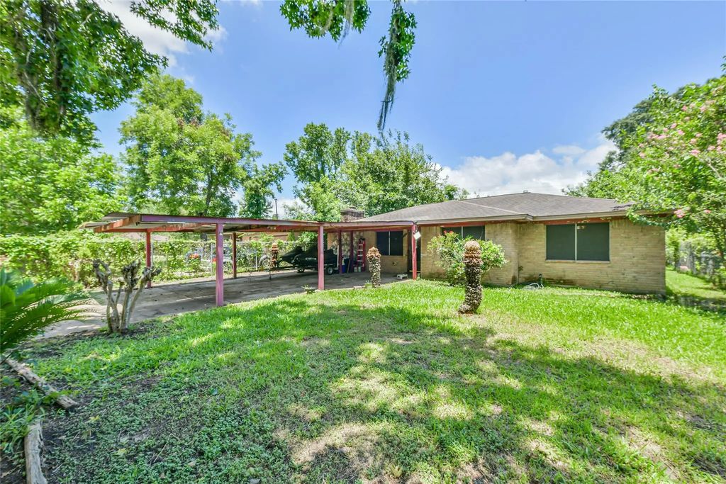 10438 Caxton Street, Houston
