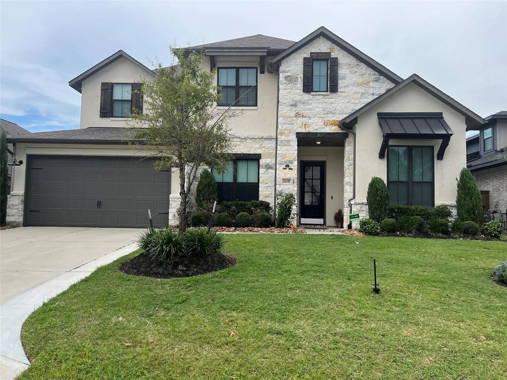 22017 Breakwater Lane Lane, Porter