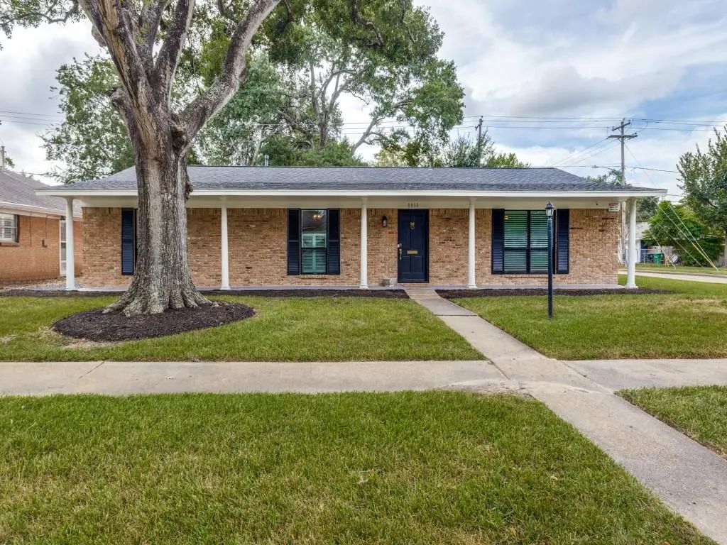 5933 Birdwood Road, Houston