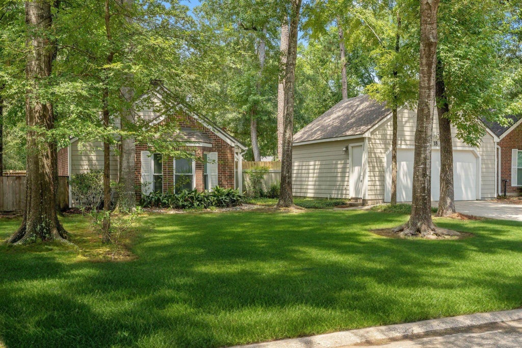 18 Bitterwood Circle, The Woodlands