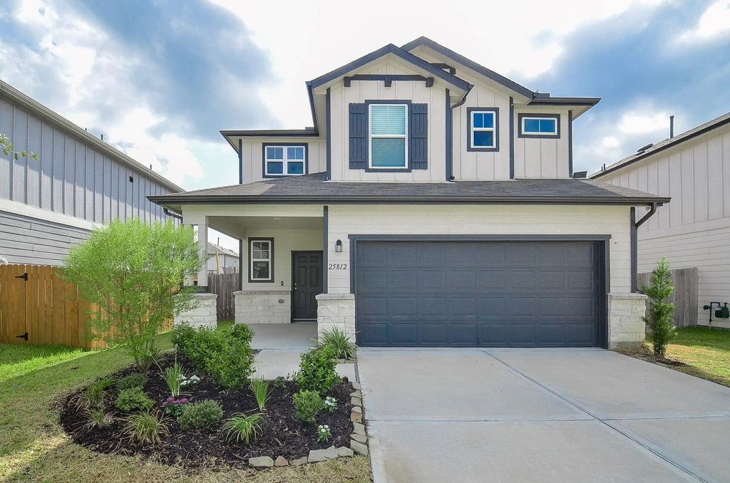 25812 Hedgerow Drive, Magnolia