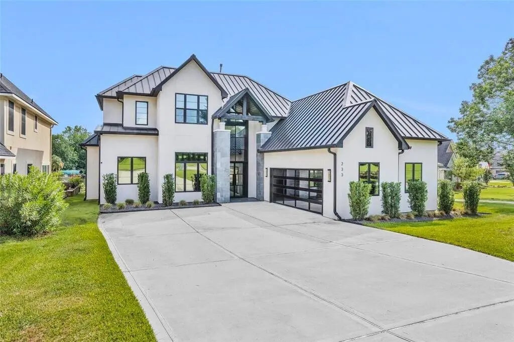 233 Blue Heron Drive, Montgomery