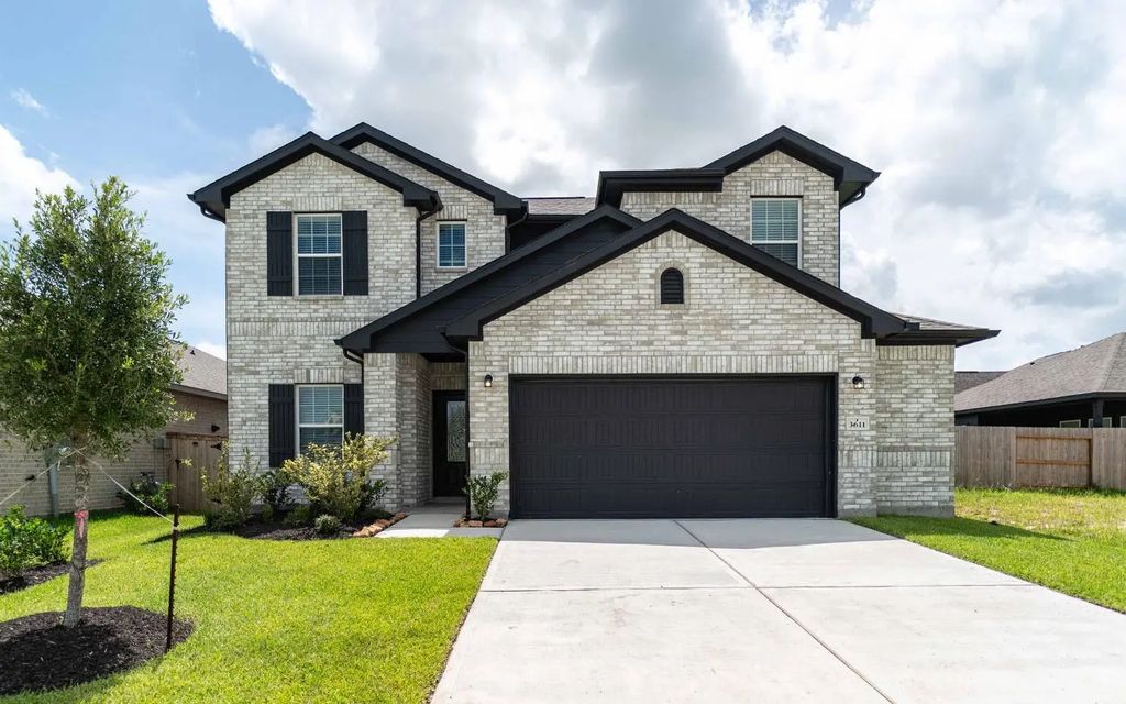 3611 Cardinal Pointe Drive, Angleton