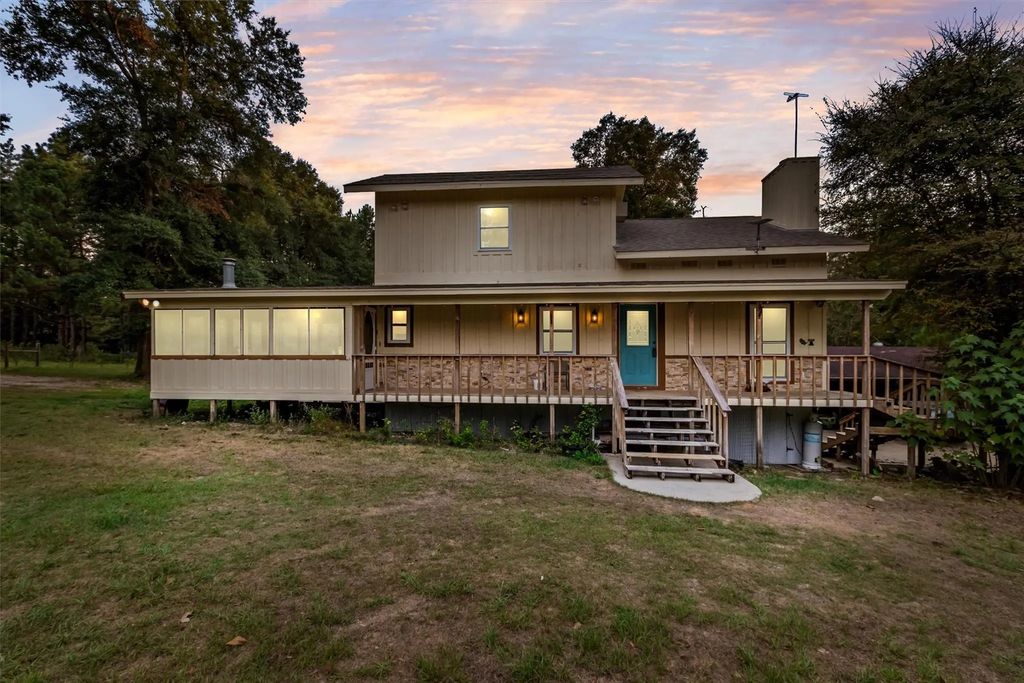 375 Private Road 6328, Jasper