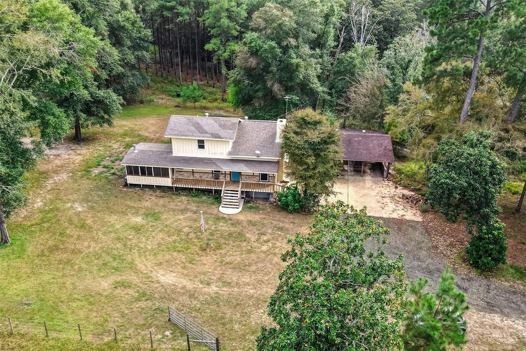 375 Private Road 6328, Jasper