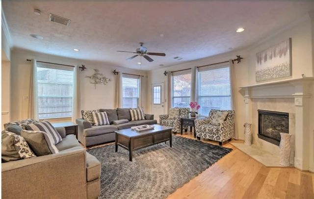 1006 Rochow Street A, Houston
