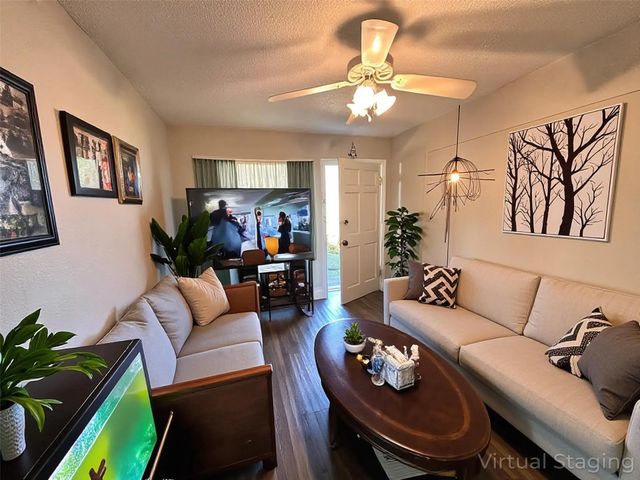 7610 Red Robin Lane, Houston