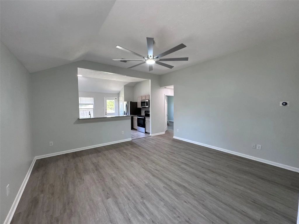 13705 Bighorn Trail, Willis