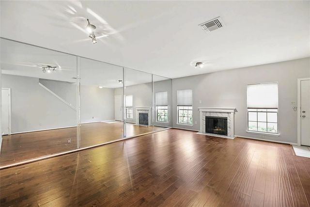 3042 Holly Hall Street 3042, Houston