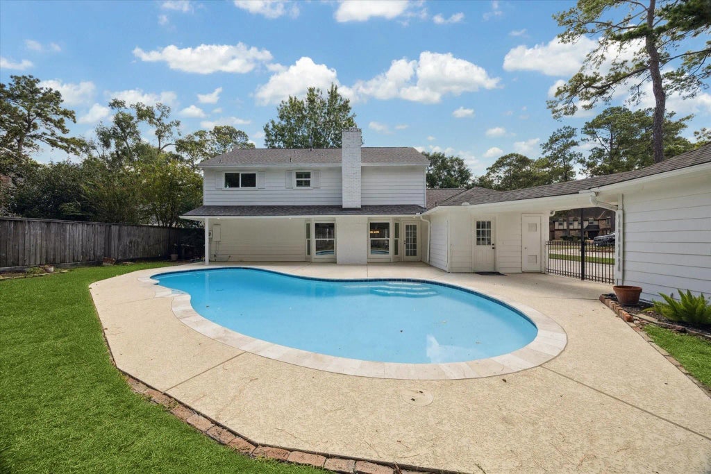 5506 Three Oaks Circle, Houston