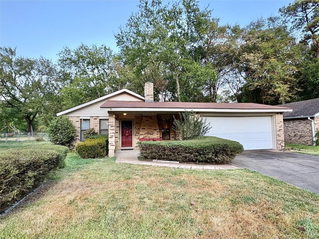 118 Whistle Hollow Street, Lufkin