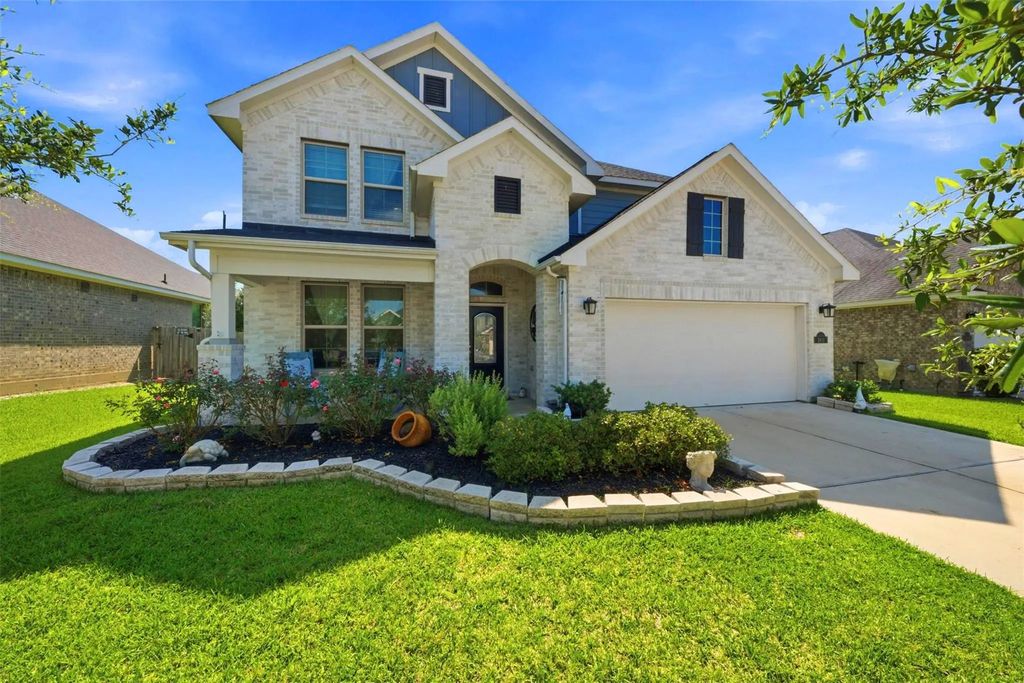 8411 Delta Down Drive, Fulshear