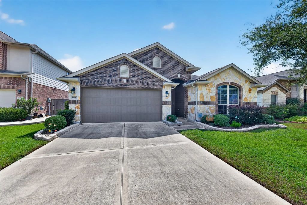 9710 Stratton Ridge Drive, Richmond