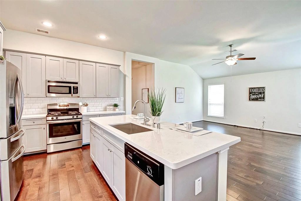 18802 Majestic Vista Lane, Richmond