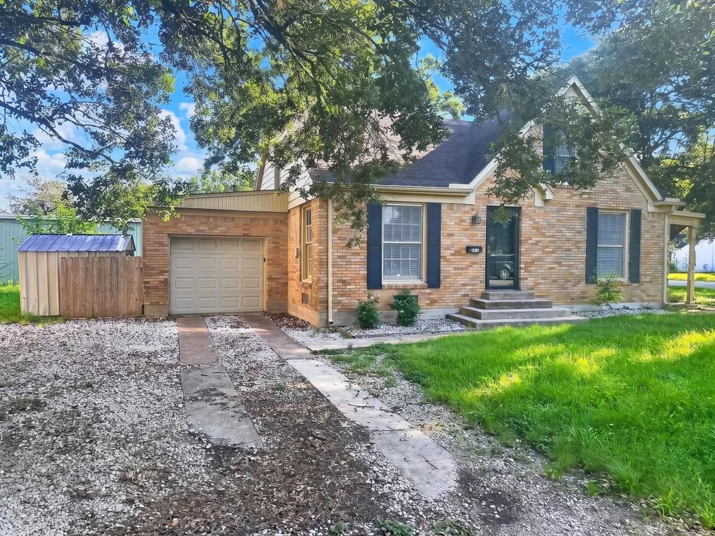 2313 Avenue L, Rosenberg