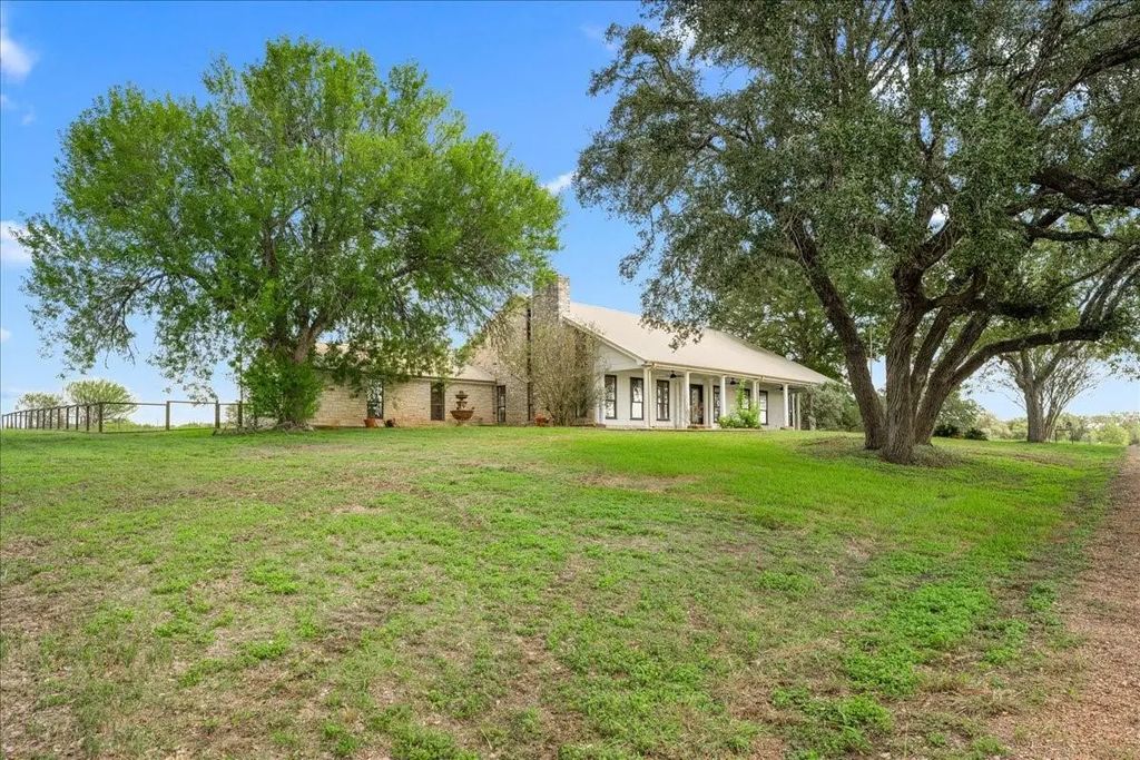 4214 Old College Road, La Grange