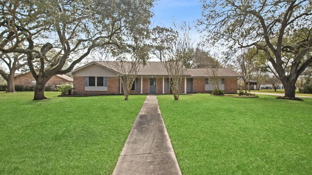 515 Fairdale Street Street, Friendswood
