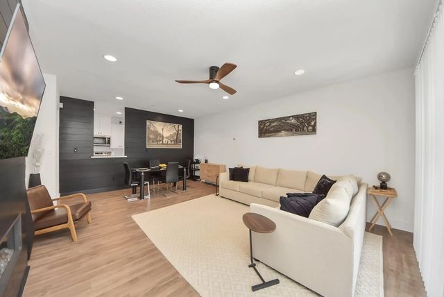 2475 Underwood Street 262, Houston