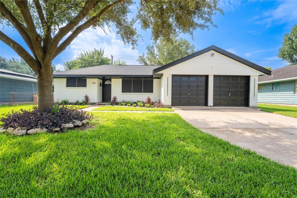 3506 Longwood Drive, Pasadena