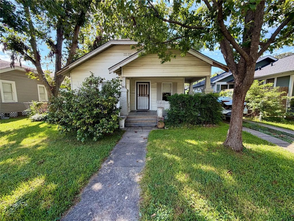 1110 W Gardner Street, Houston