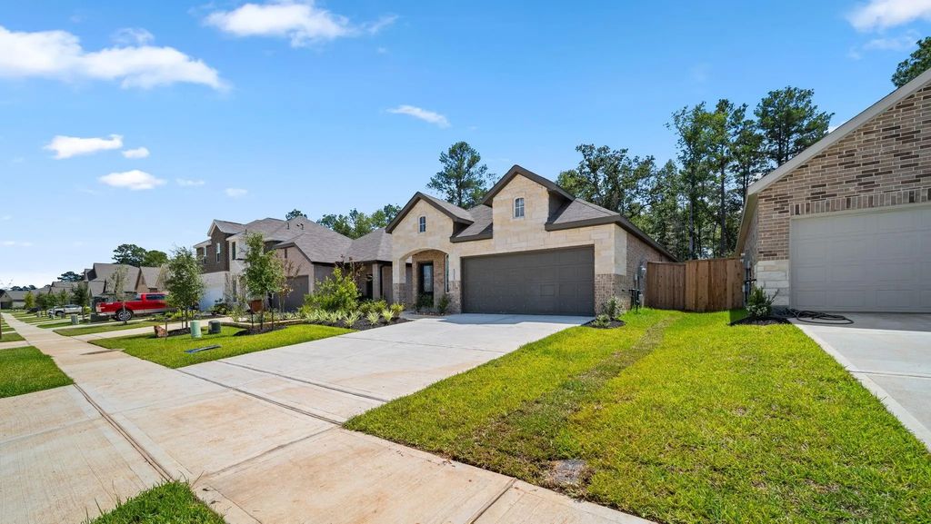 13111 Pine Trace Street, Montgomery