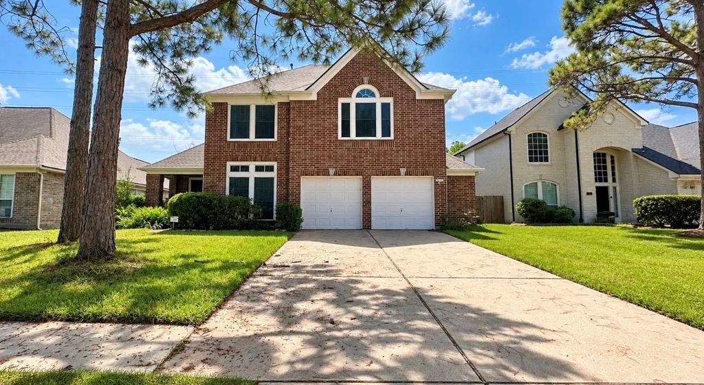 423 Blossomwood Drive, League City
