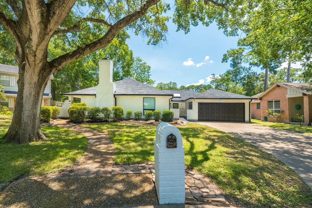 14611 Moss Creek Lane, Cypress