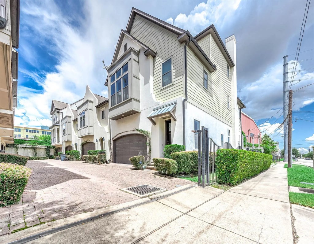 1224 Saint Charles Street, Houston