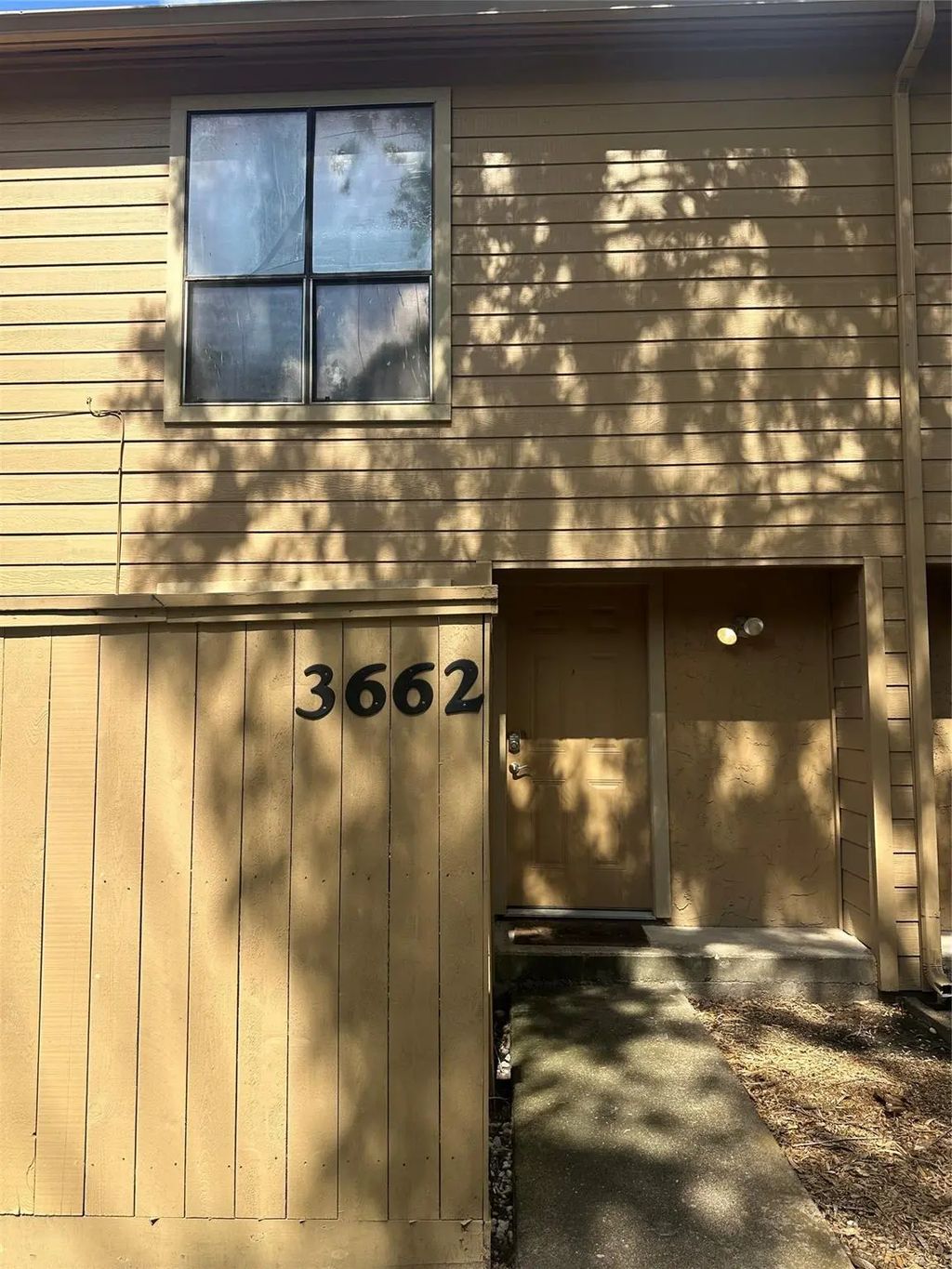3662 Ocee, South Houston