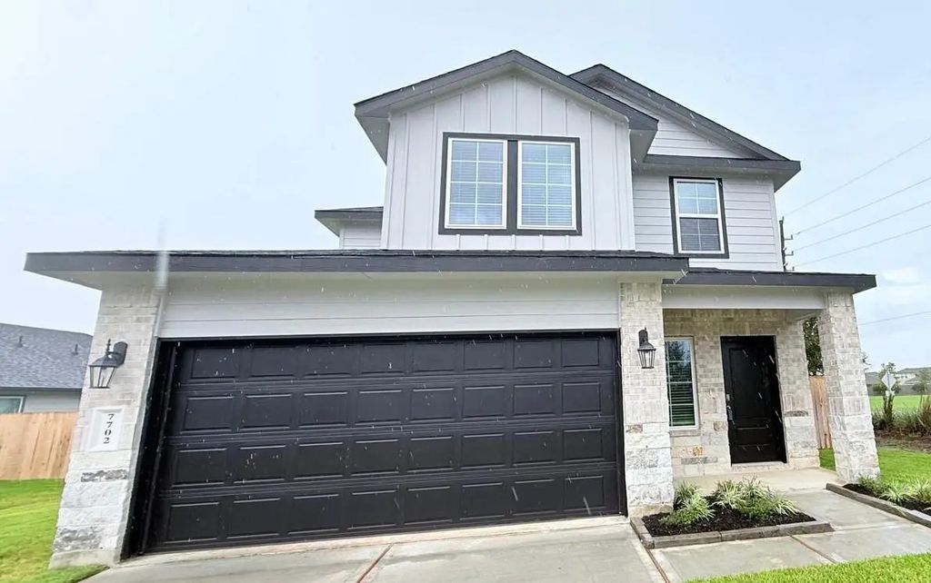 7702 Smooth Valley Court, Rosharon