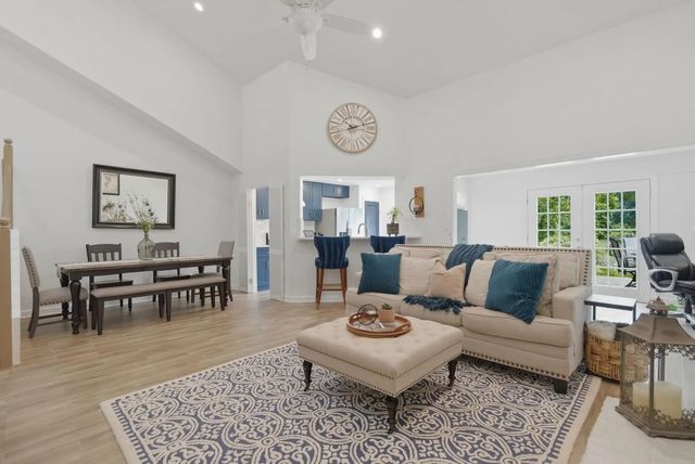 9400 Doliver Drive 21, Houston
