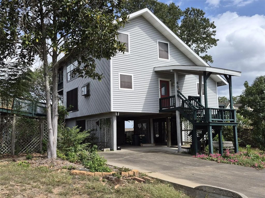 60 Hillcrest Drive, Coldspring