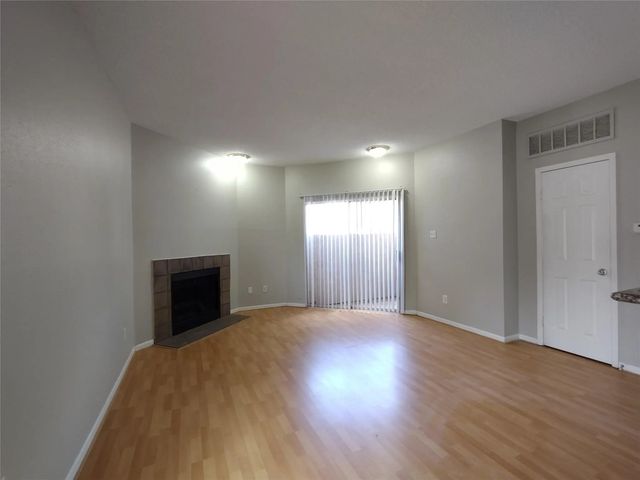 10855 Meadowglen Lane 601, Houston