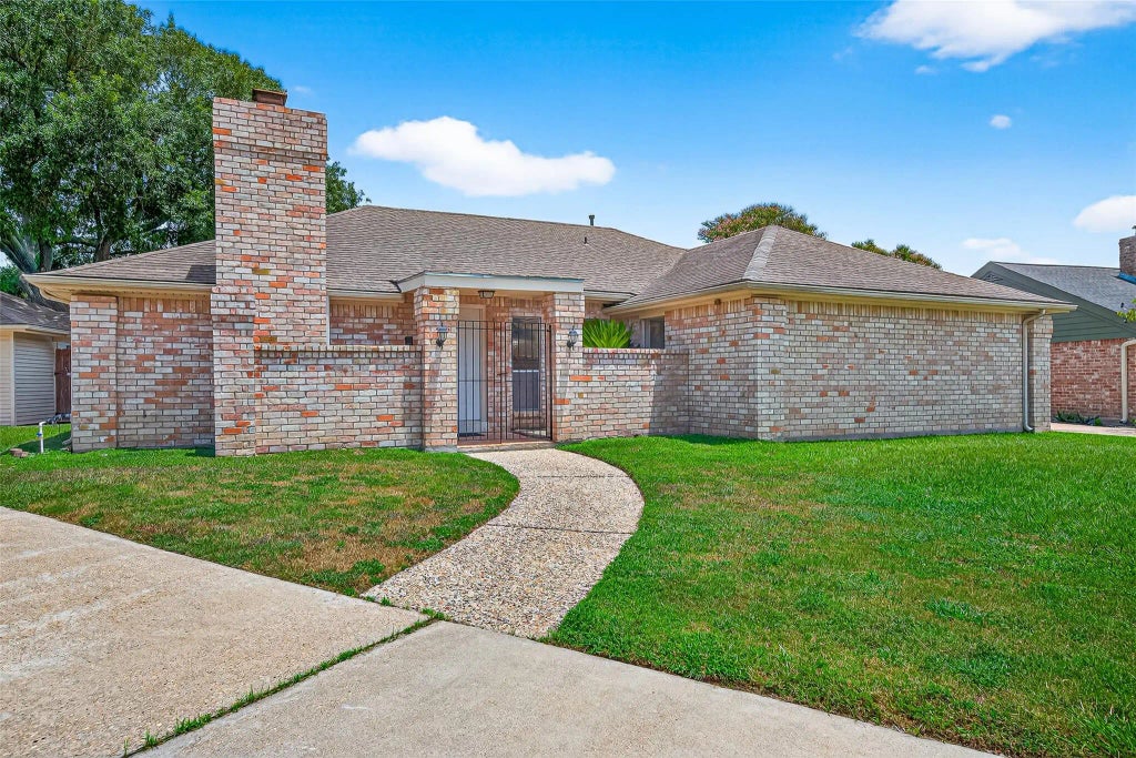 15934 Tumbling Rapids Drive, Houston
