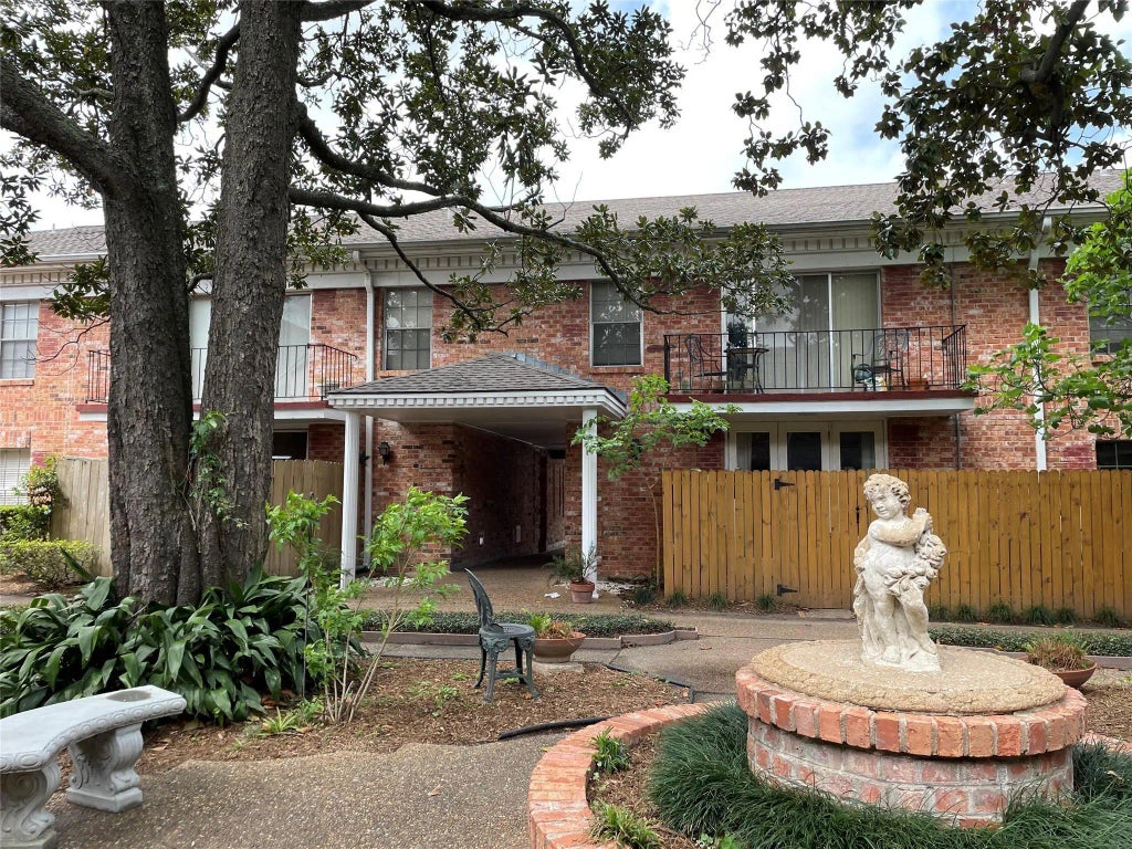 2824 Briarhurst Drive 29, Houston