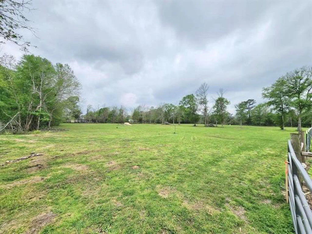 215 County Road 734, Buna