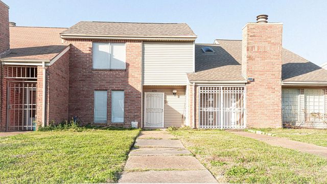 10920 Village Bend Lane 920, Houston