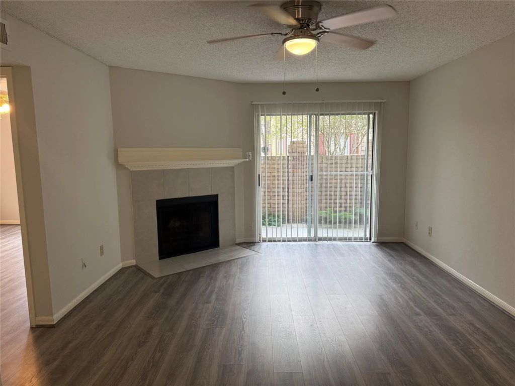 2120 El Paseo Street 2613, Houston